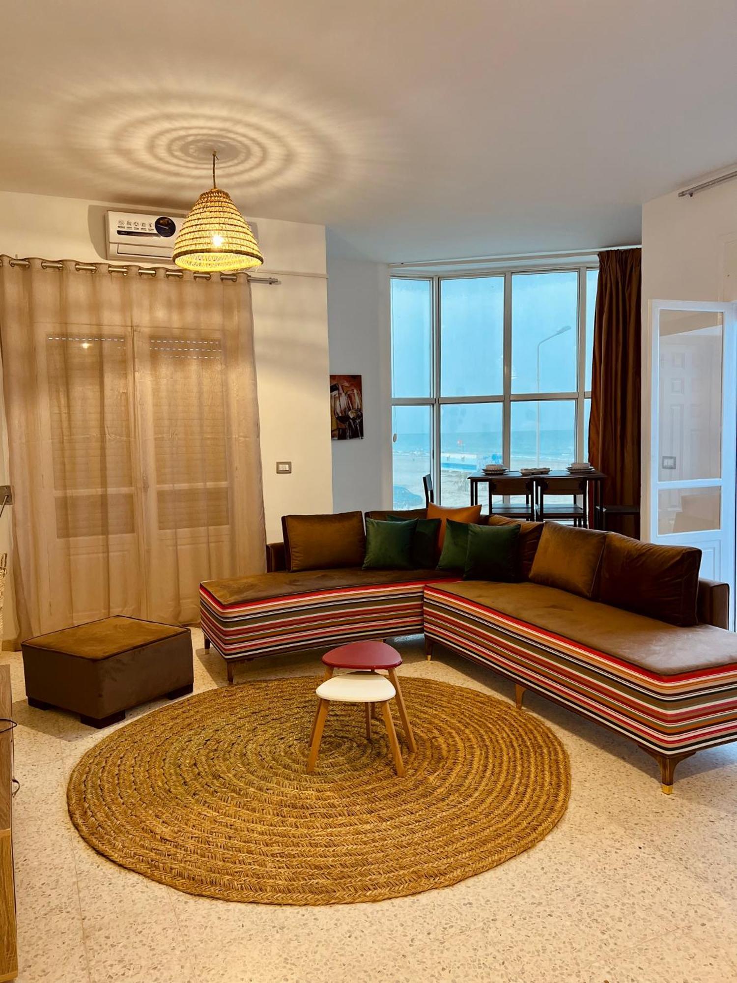 Appartement Vue De Mer Pied Dans L'Eau Gabès Esterno foto